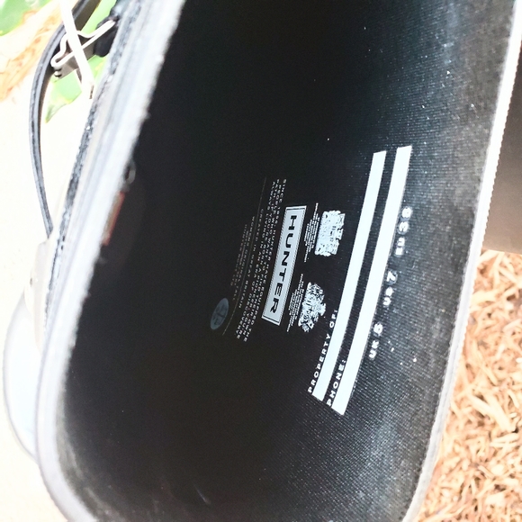 Hunter Tall Black Matte boots - Picture 2 of 4